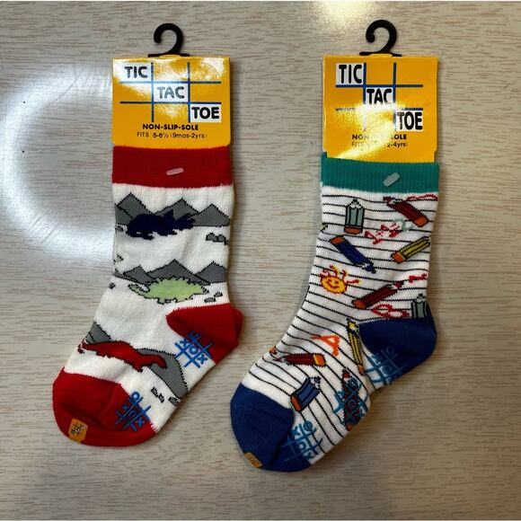 Socks - 2 Pairs - NWT - Tic Tac Toe - Picture 1 of 2